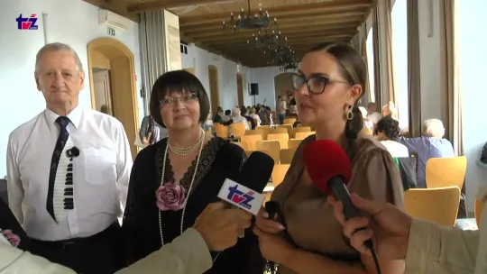 „Seniorzy – seniorom” w szczecineckim zamku. Koncert z melodiami dawnych lat poruszył publiczność