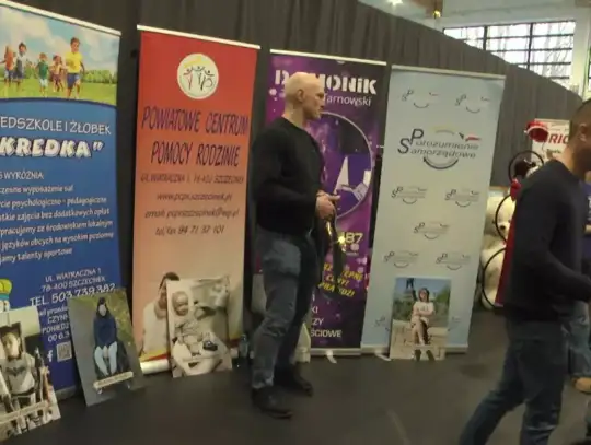 13. charytatywny turniej samorządowców: siatkarze zagrali dla pięciorga dzieci, Krzysztof "Diablo" Włodarczyk wspierał zbiórkę