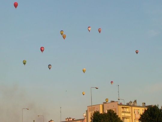 Balony nad miastem