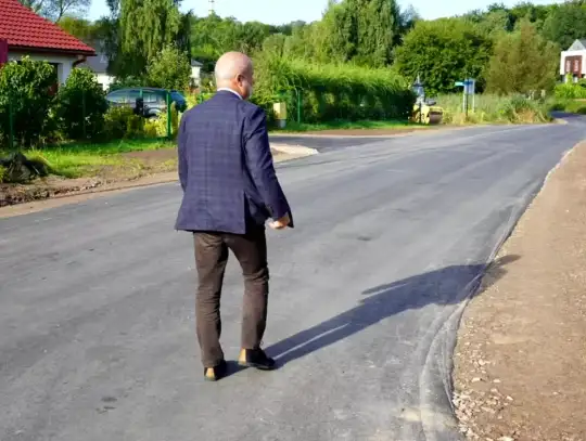 Bezpieczniejsza i nowoczesna ulica Konwaliowa w Szczecinku: zakończona przebudowa za 420 tys. zł poprawia komfort mieszkańców