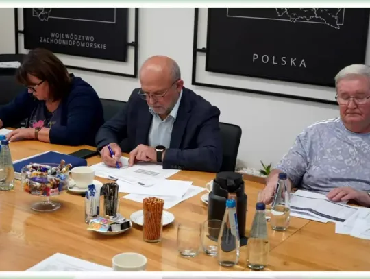 Bezrobocie w Szczecinku rośnie: Powiatowa Rada Rynku Pracy omawia nowe przepisy i plan aktywizacji z budżetem 12,6 mln zł