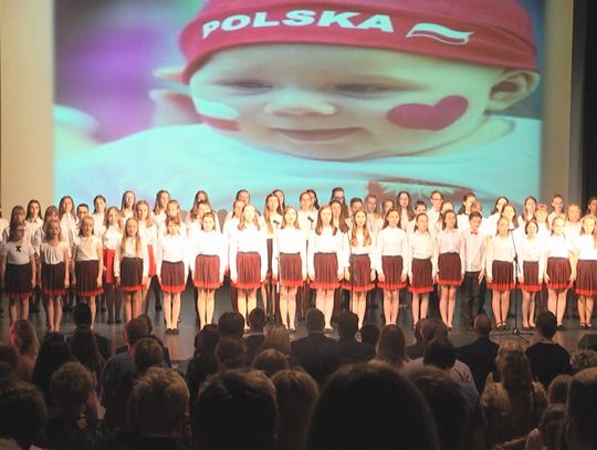 Burmistrz podsumowuje rok szkolny