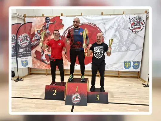 IV Turniej o Puchar Husarza w Wałczu: 110 najmłodszych (nawet poniżej 4. roku życia), KSW Szczecinek na 2. miejscu; triumfy Feliksa Grendy i Alana Ozdyka
