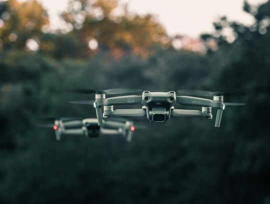 Jakie wyzwania stoją przed dronami?
