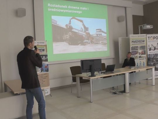 Konferencja o drewnie