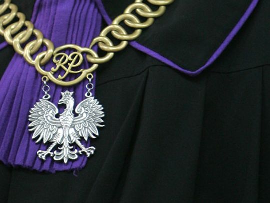 Krono kontra Temat