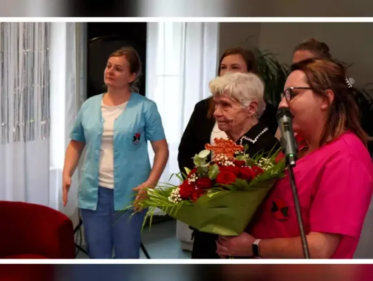 Krystyna Berdyńska po 18 latach odchodzi z DPS w Bornem Sulinowie — wzruszające pożegnanie, placówka przemieniona w prawdziwy dom