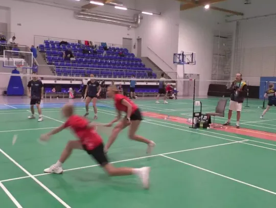 Mistrzostwa Szczecinka w Badmintonie: rywalizacja dla każdego, losowanie nagród i statuetki dla zwycięzców