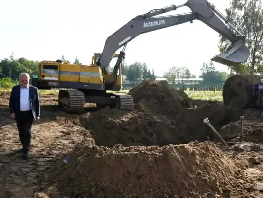 Nowe boisko wielofunkcyjne w Szczecinku otworzy drzwi do sportowych możliwości – inauguracja już we wrześniu!
