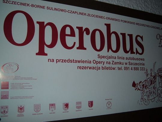 Operobusem na operę