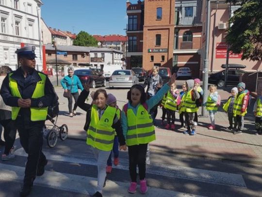 Policjanci edukują 