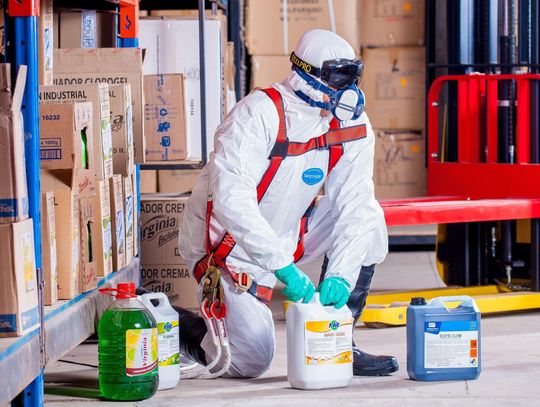 Praca z chemikaliami – co warto wiedzieć?