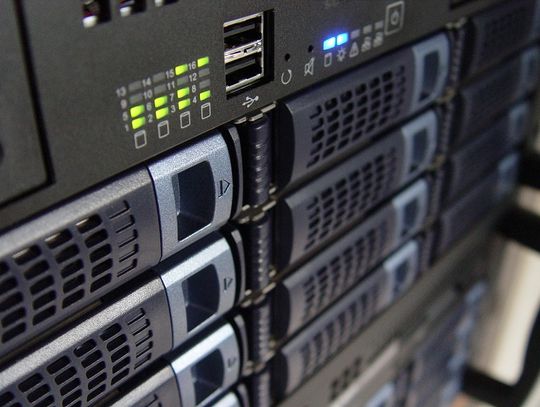 Przełącznik WS-X4748-RJ45V+E s, czyli wysokiej jakości sprzęt od Cisco