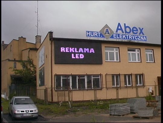 Reklama multimedialna