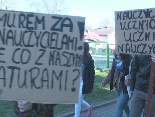 Strajk nauczycieli i protest uczniów