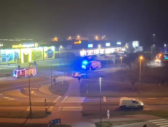 Strażacki konwój św. Mikołaja przejechał powiat szczecinecki — 18 miejscowości i Bobolice, tłumy na ulicach