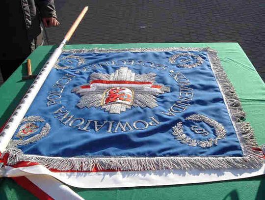 Sztandar dla policji