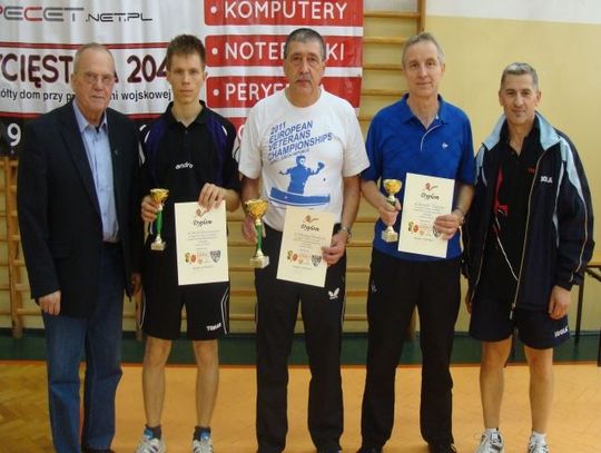 Tenis górą
