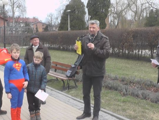 Wyśmiali uchwałę