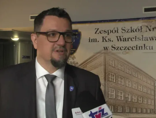 Zespół Szkół nr 2 świętował 60-lecie. Podczas jubileuszu wymieniono sztandar szkoły