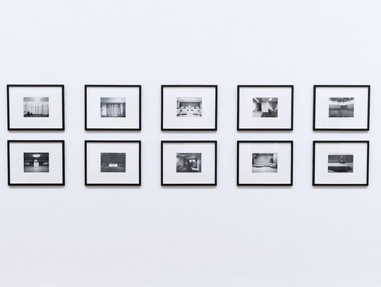 Zestaw ramek na zdjęcia – spójna oprawa fotografii