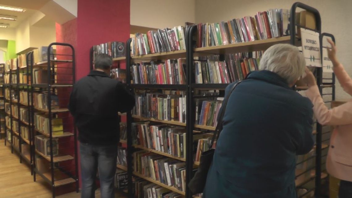 Biblioteki już czynne