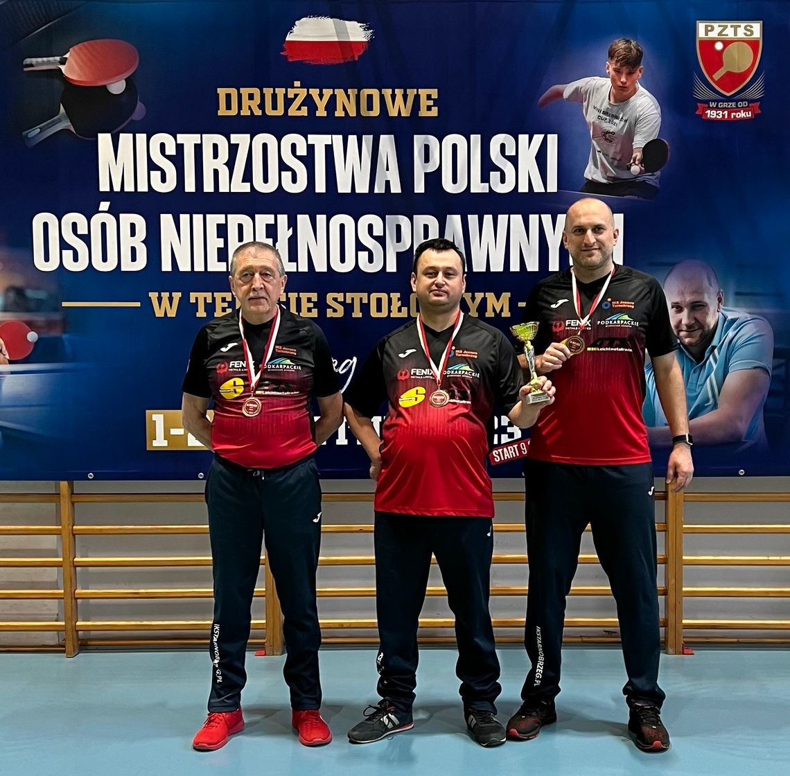 Biedziuk nie schodzi z podium