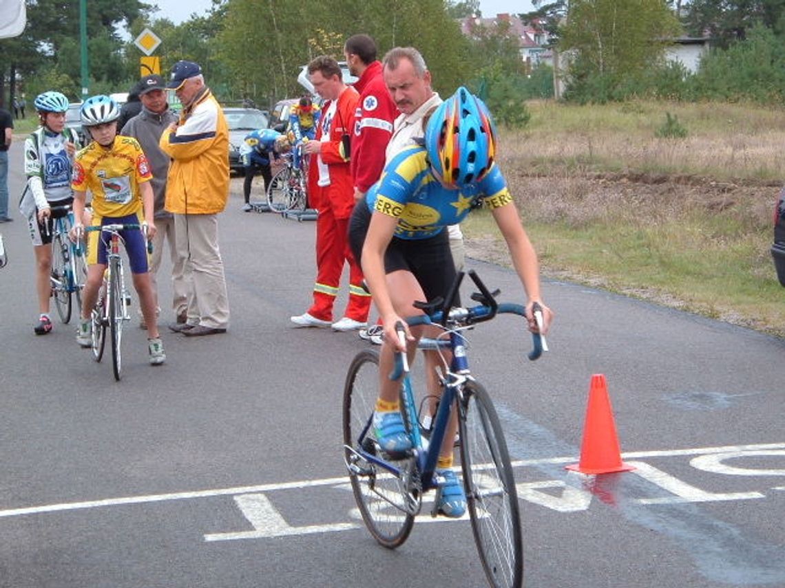 Błęitna wstęga jeziora Pile