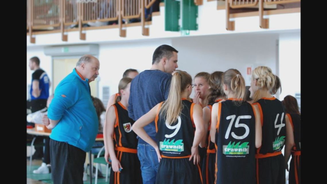 Grom w pólfinale