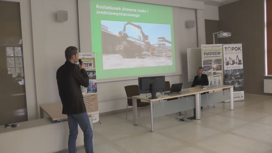 Konferencja o drewnie