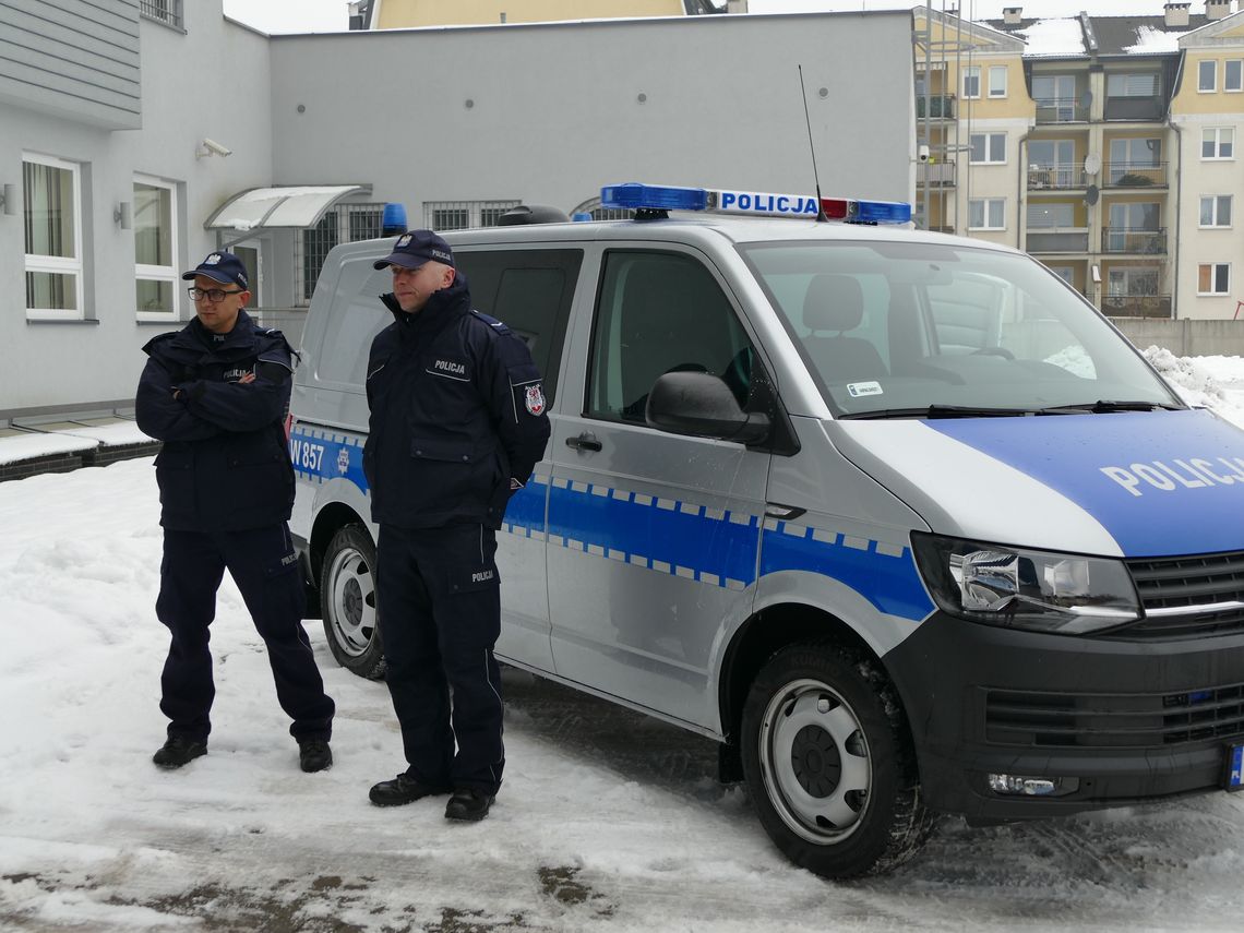 Radiowozy dla policji