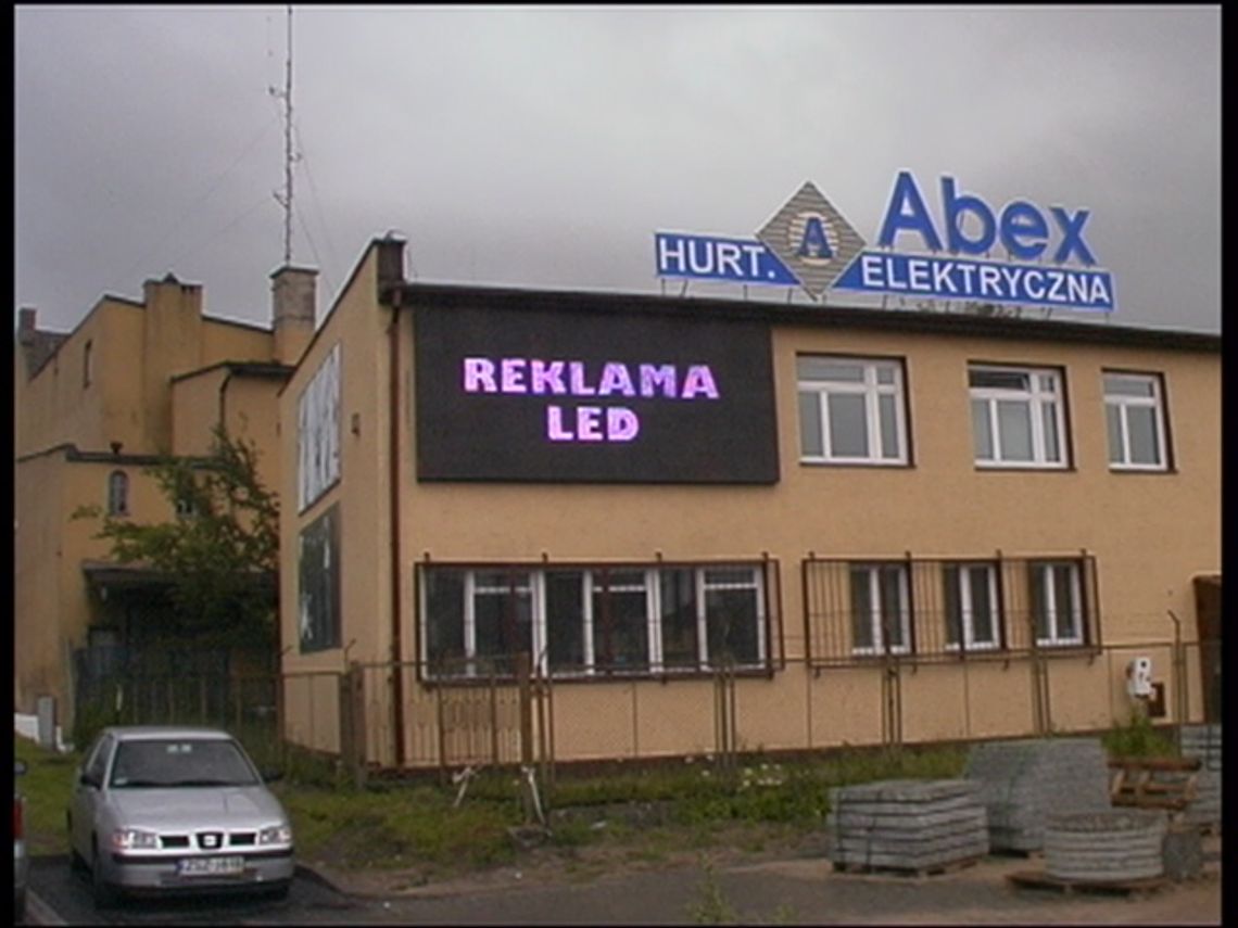 Reklama multimedialna