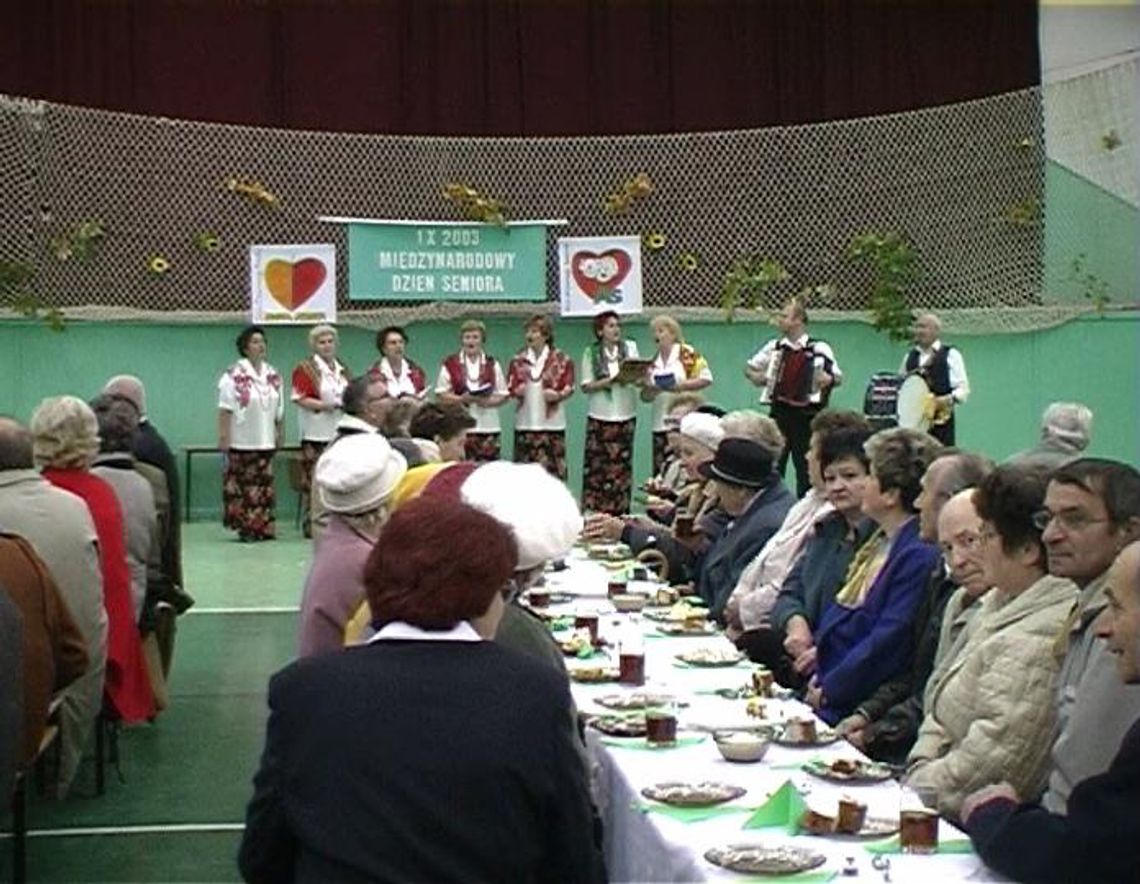 Seniorzy się bawią