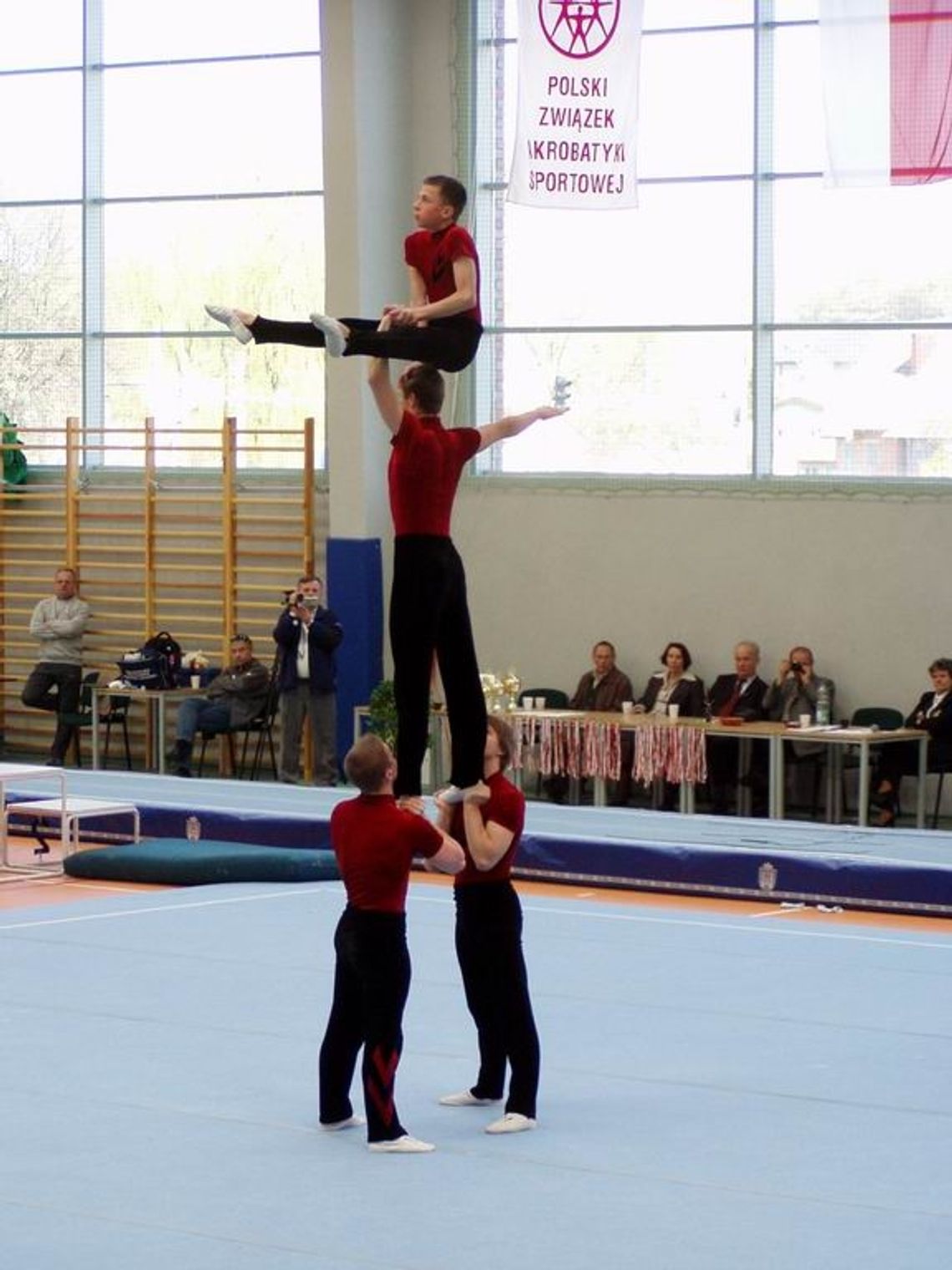 Sukcesy akrobatów
