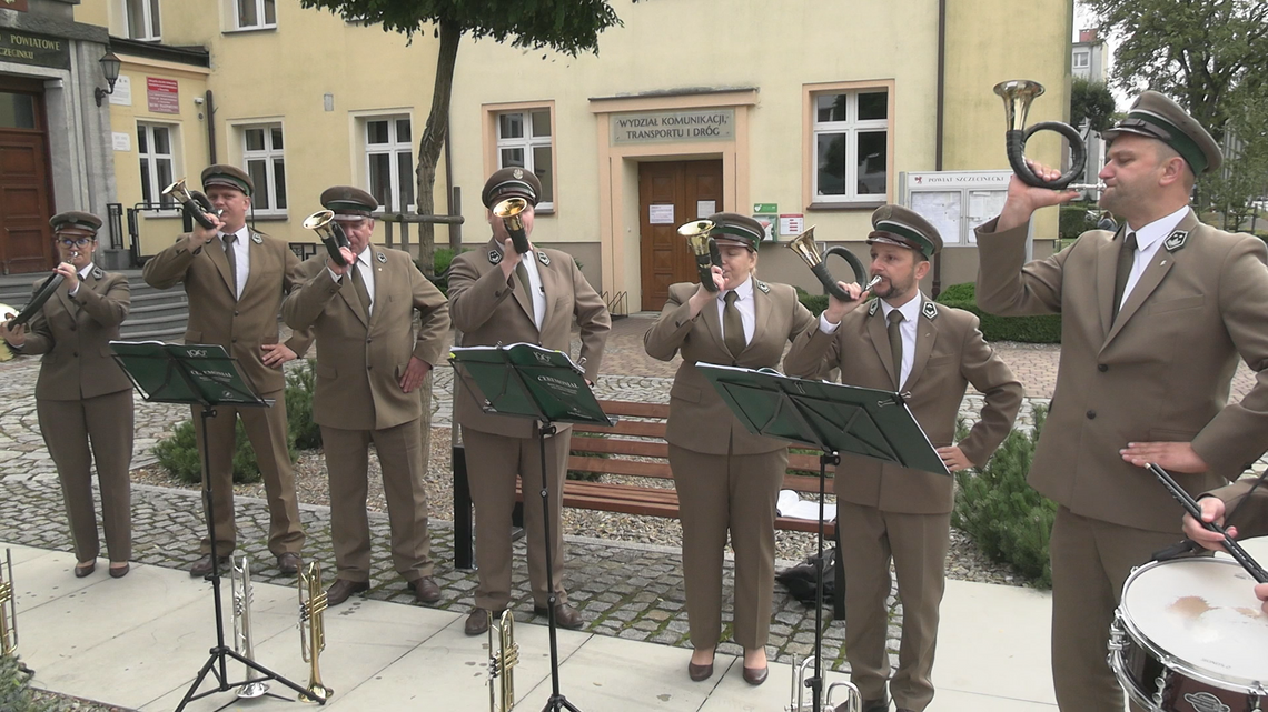 Szczecineccy leśnicy świętują jubileusz 100 - lecia Lasów Państwowych