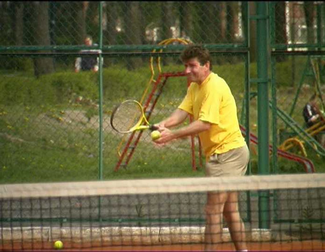 Tenisowy turniej starszych
