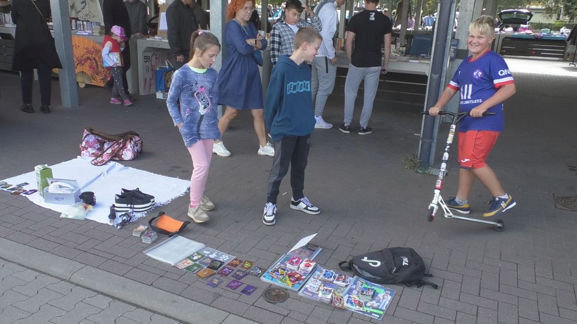 Tłumy na Pchlim Targu - dużo przyjezdnych