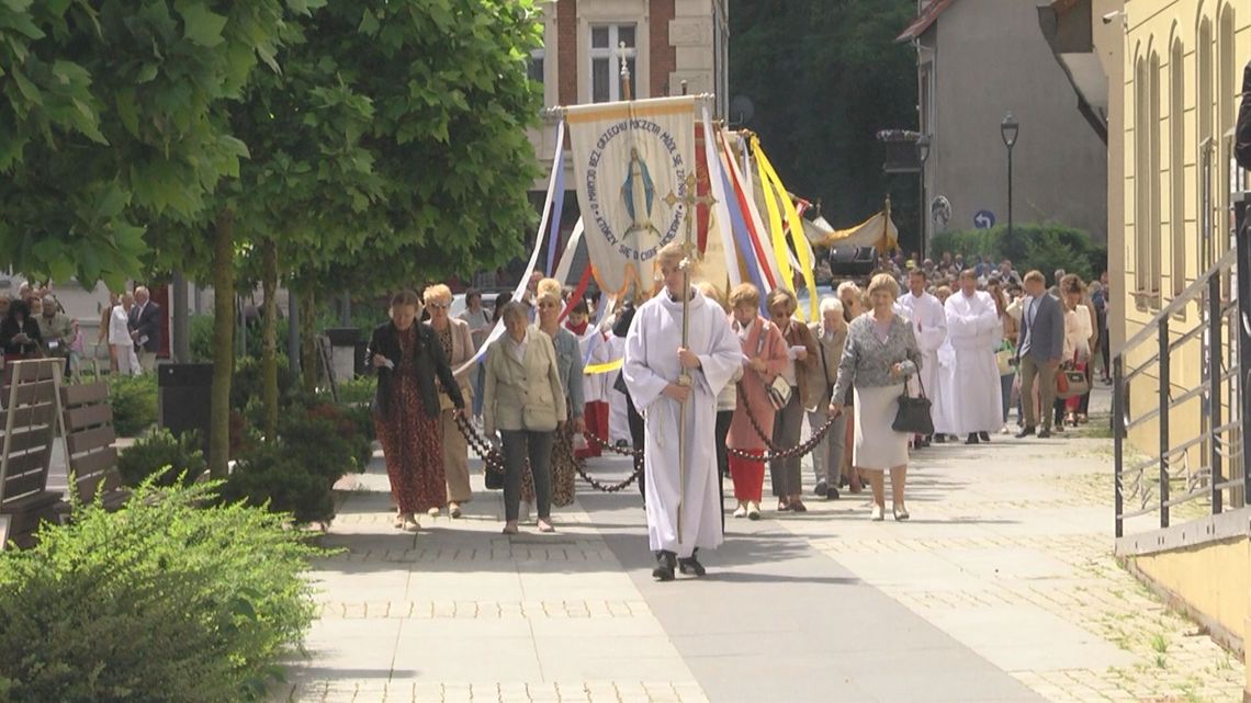 Tłumy na ulicach Szczecinka