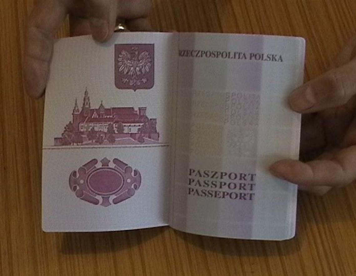 W kolejce po paszport
