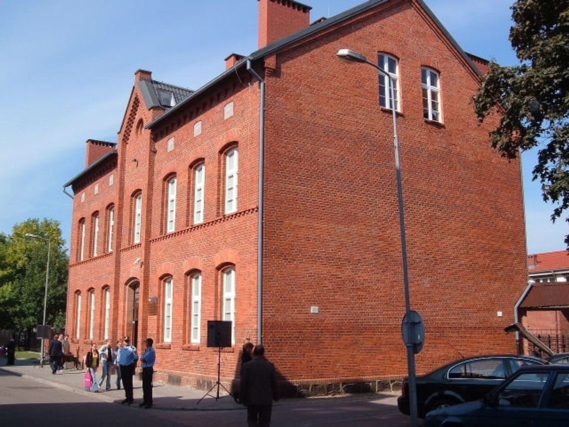 Wystawy i wykład
