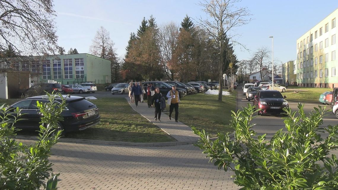 Zespół Szkół nr 1 w Szczecinku świętuje 80 lat — na jubileusz przyjechało ok. 600 absolwentów Zespół Szkół nr 1 w Szczecinku świętuje 80 lat — na jubileusz przyjechało ok. 600 absolwentów