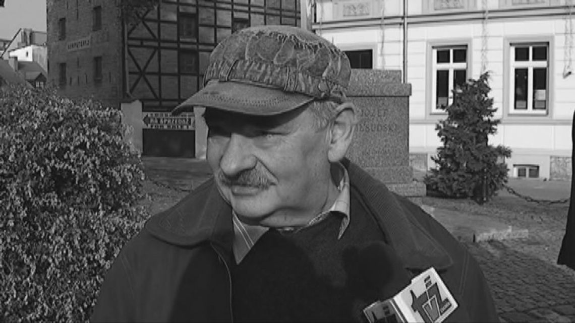 Zmarł W. Adamski