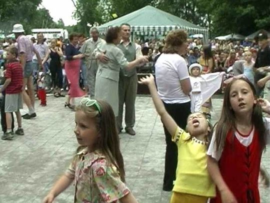 Jak widać koncertom w ramach Sceny Letniej towarzyszy publiczność w różnym wieku