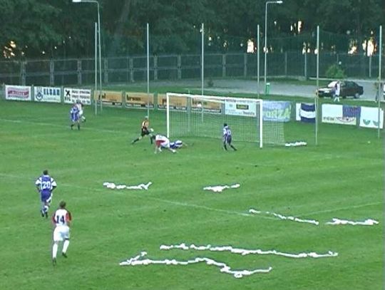 Ina Goleniów zdobywa czwartą bramkę w meczu z Darzborem