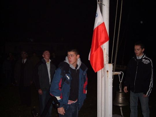 Opuścili banderę