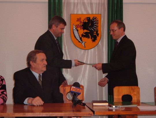 Dostali zaświadczenia