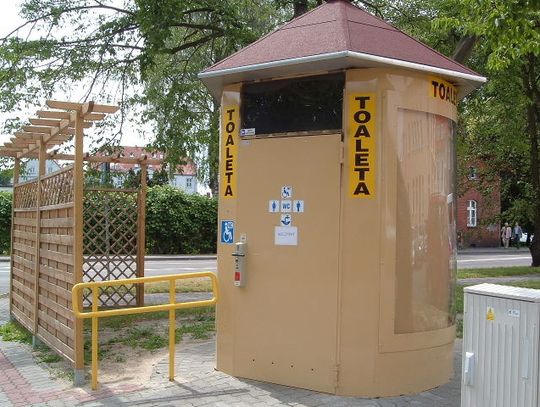 Zniszczone toalety