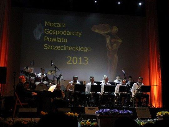 Mocarz po raz 10.