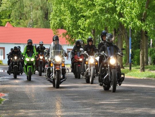 Wyjechali motocykliści
