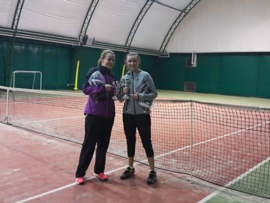 Tenis kadetek